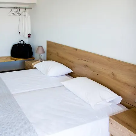 Secreta Vista Boutique Kavos
